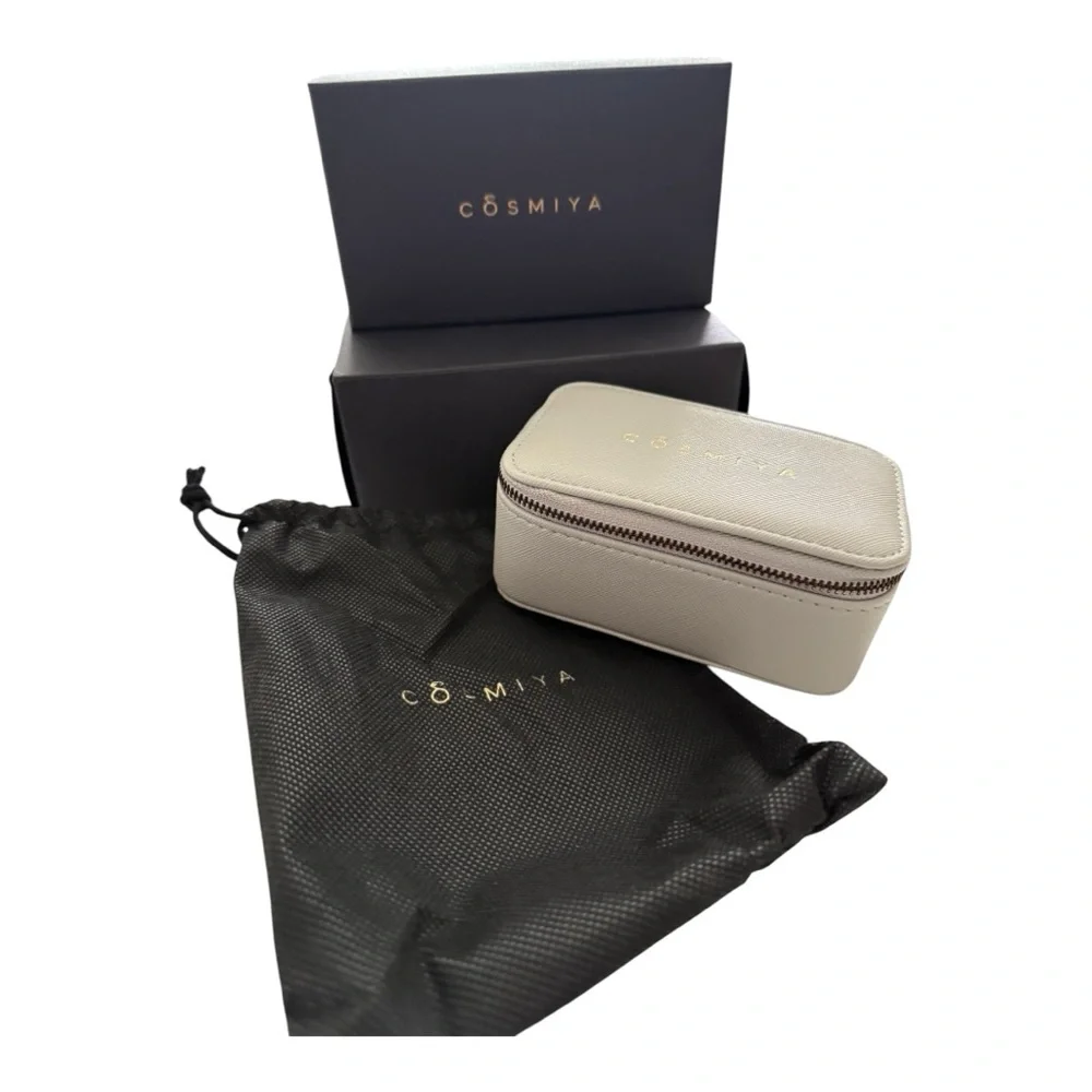Cosmiya Gray Jewelry Case